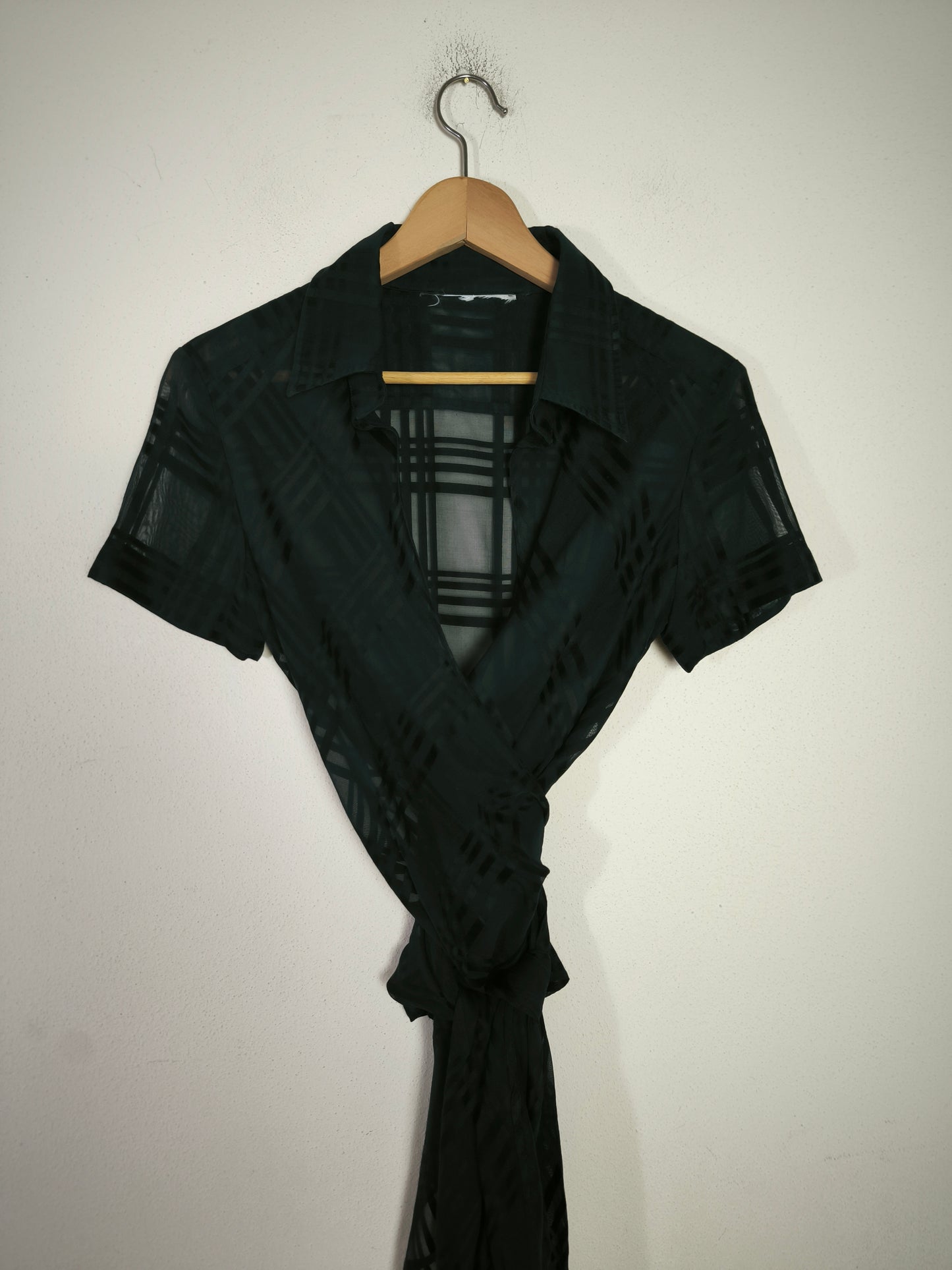 Camicia a incrocio semitrasparente
