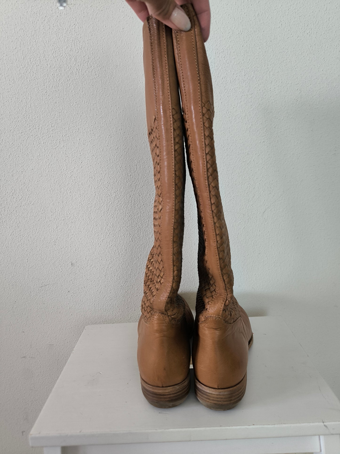 Stivali in pelle intrecciata n 40