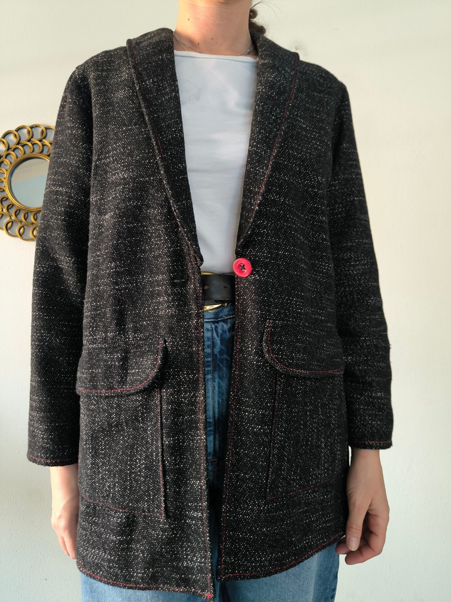 Blazer morbido antracite con cuciture in rosso