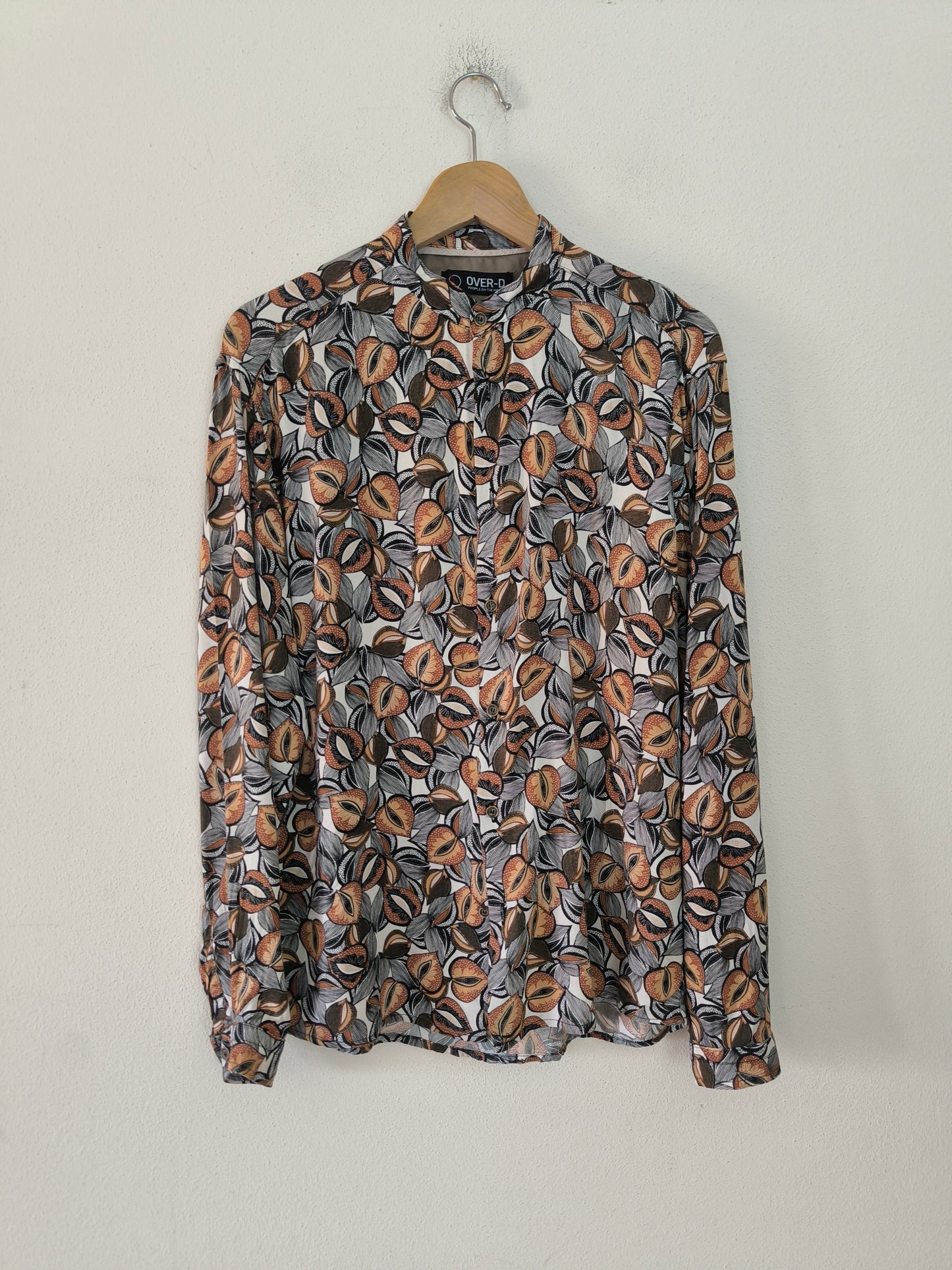 Camicia unisex fantasia in viscosa