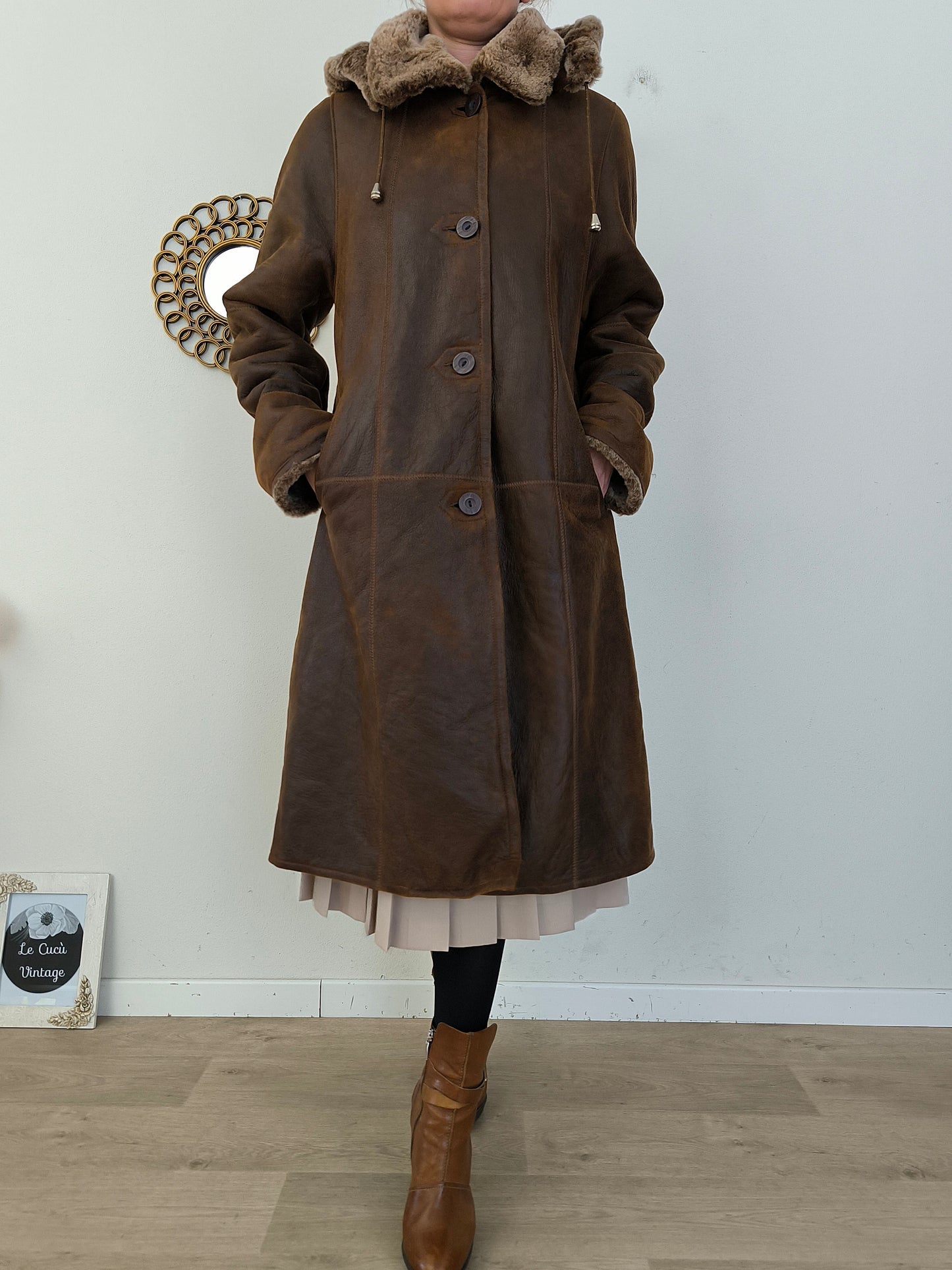 Cappotto in vera pelle lungo con cappuccio