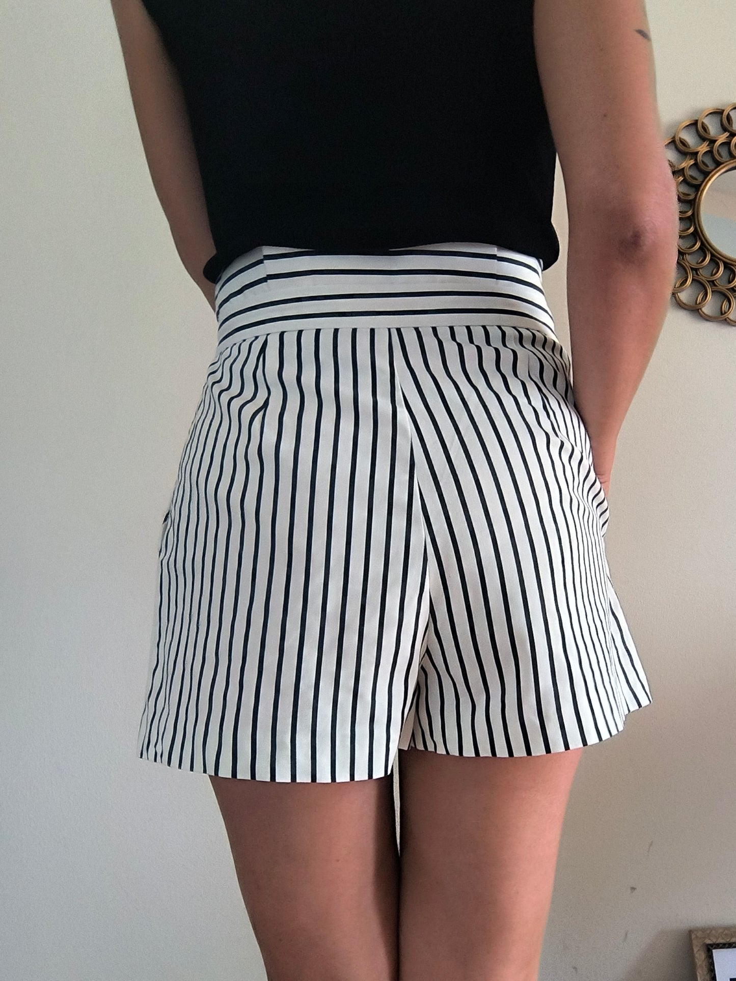 Shorts bianco a righe verticali