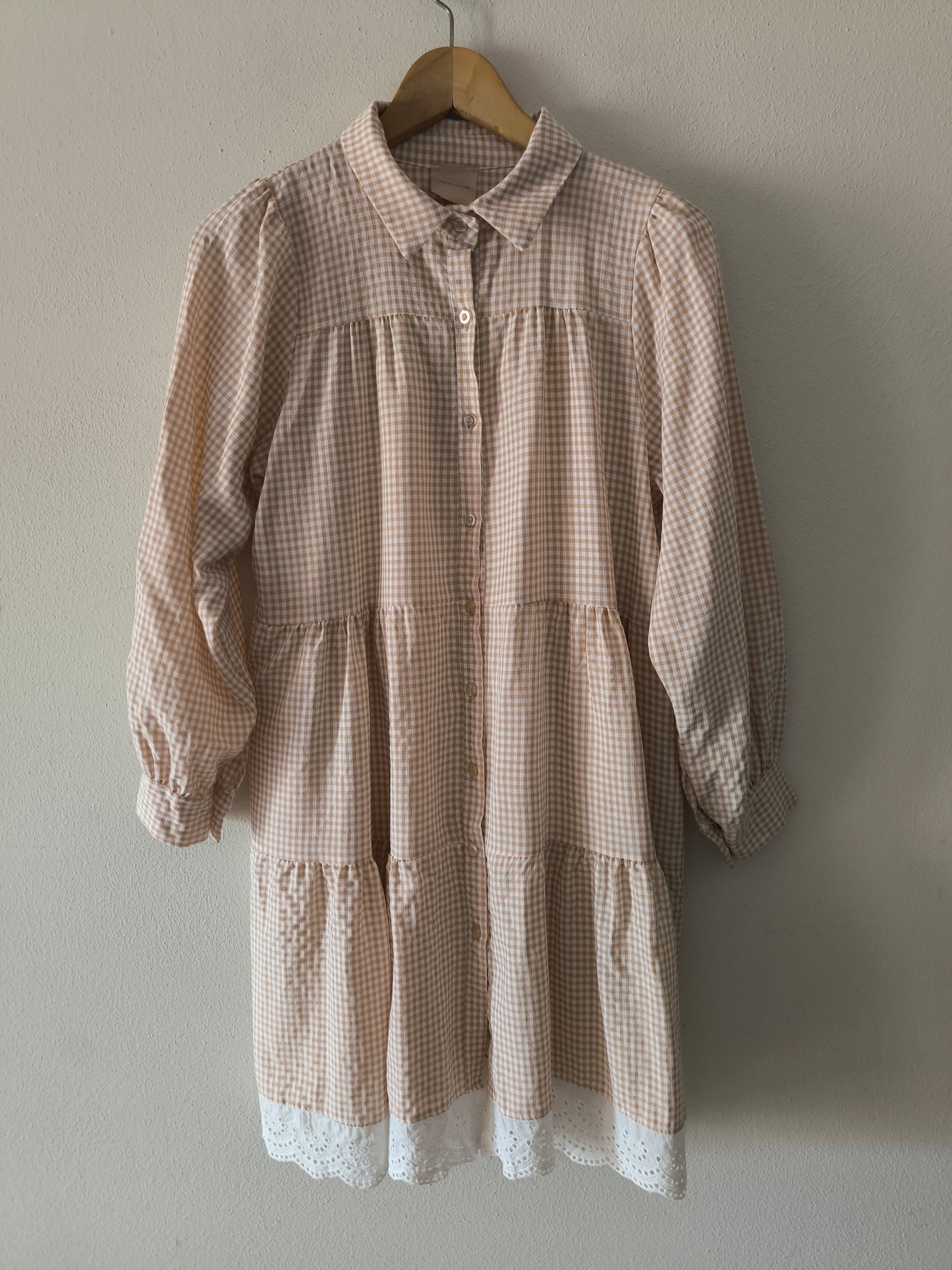 Abito estivo a quadretti vichy color cammeo