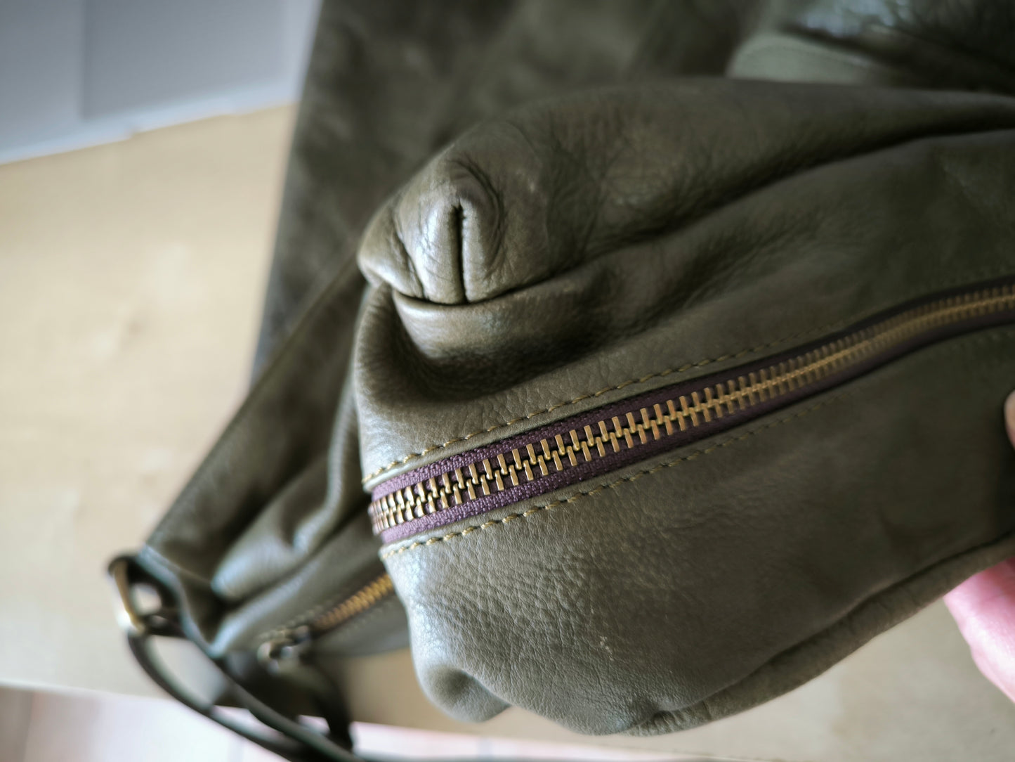 Borsa postina verde in vera pelle Jacono