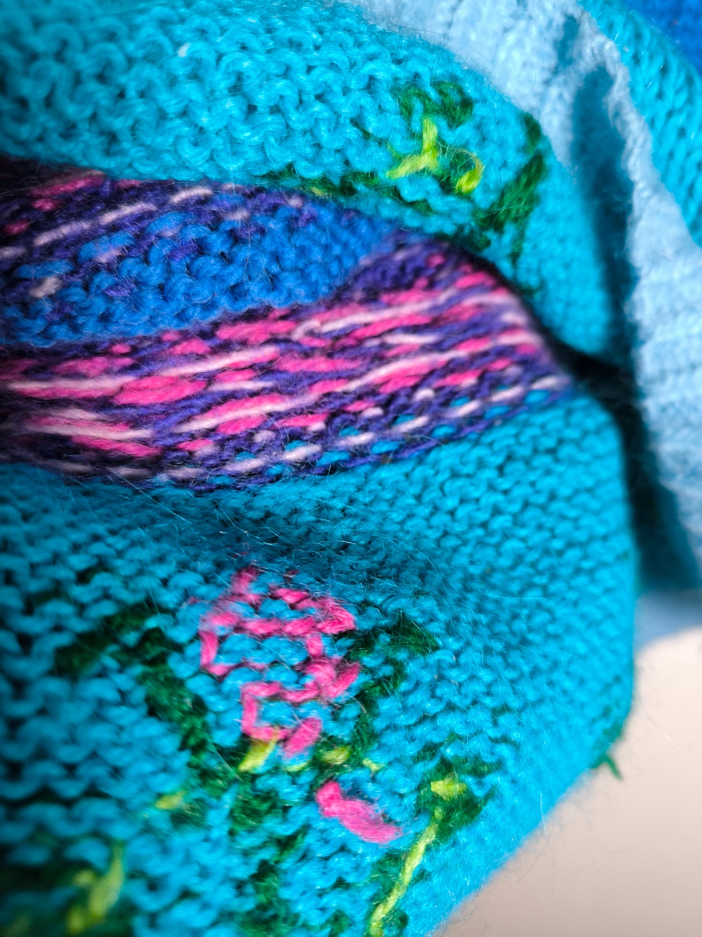 Cardigan vintage ricamato a mano