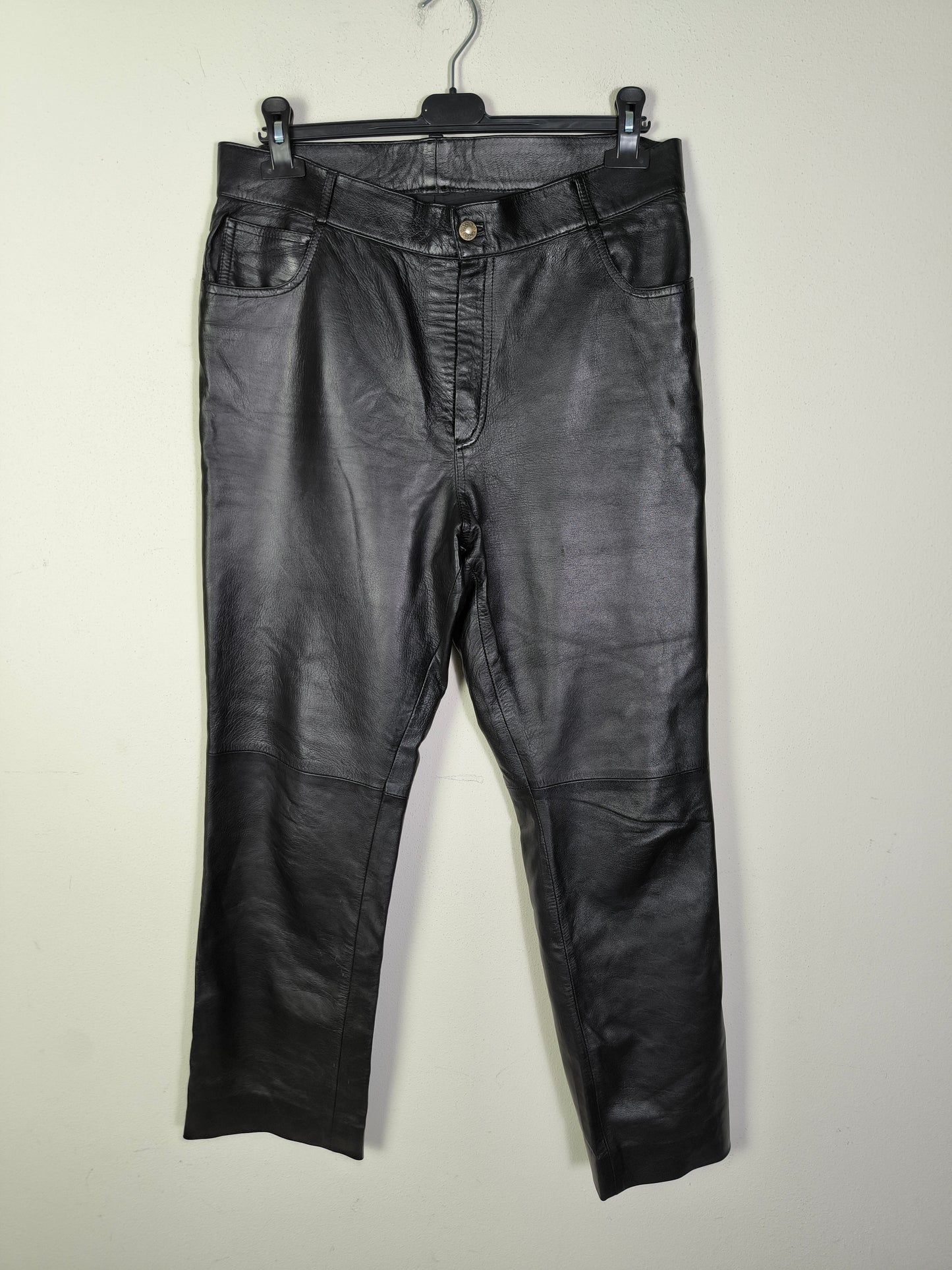 Pantalone in pelle nero tg 52