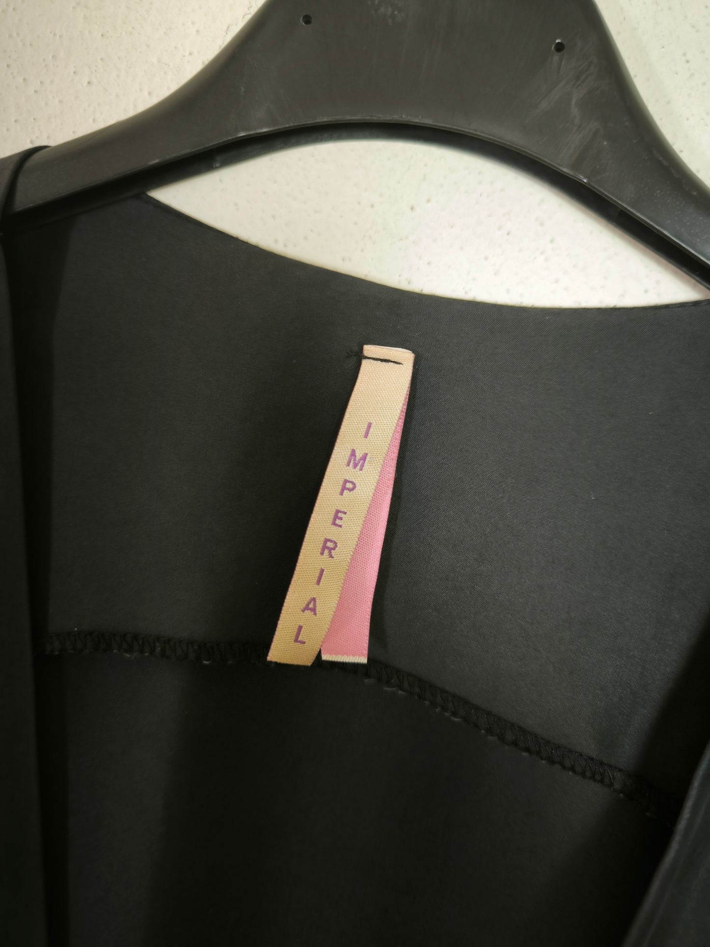 Jumpsuit Imperial nera com ampio scollo