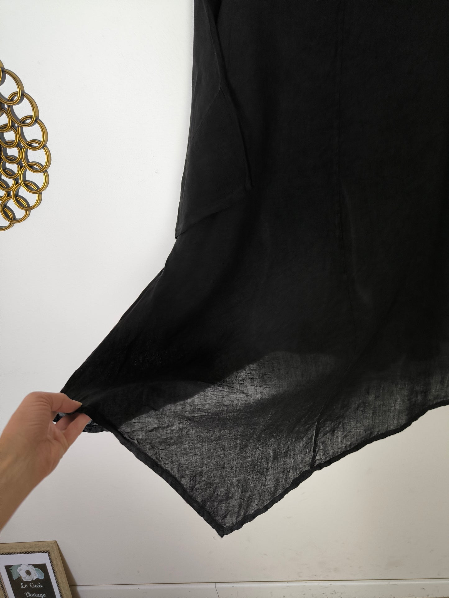 Blusa ampia in lino nero
