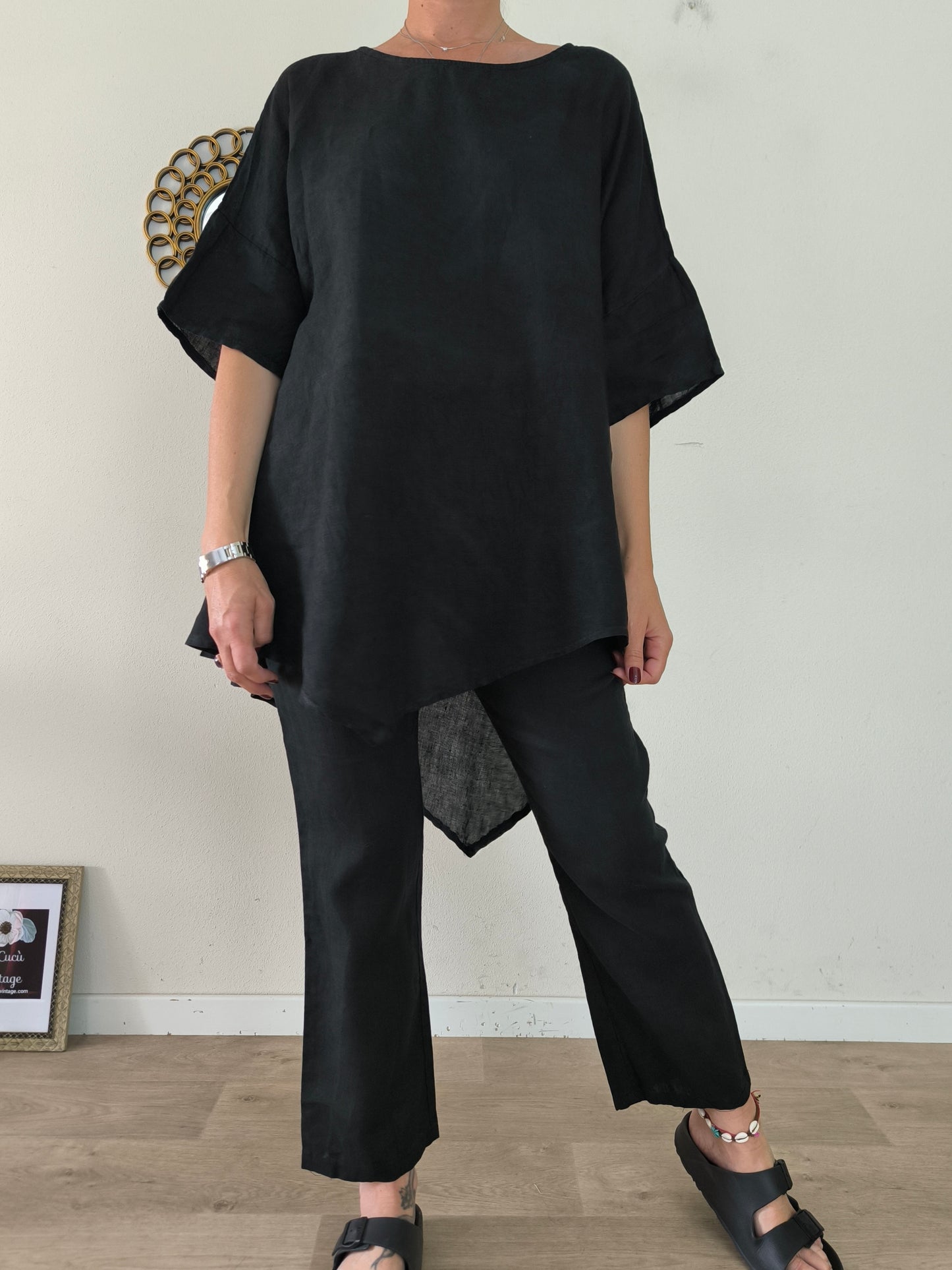 Blusa ampia in lino nero