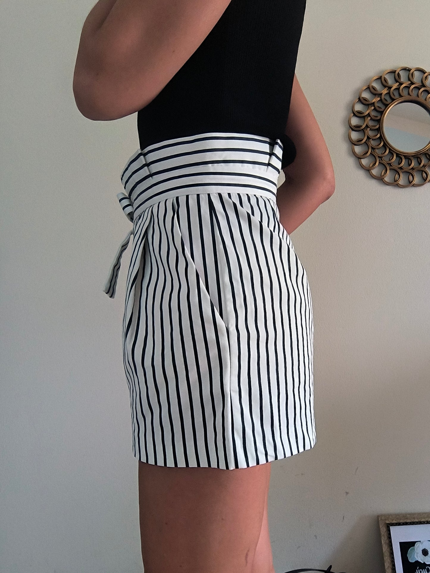 Shorts bianco a righe verticali