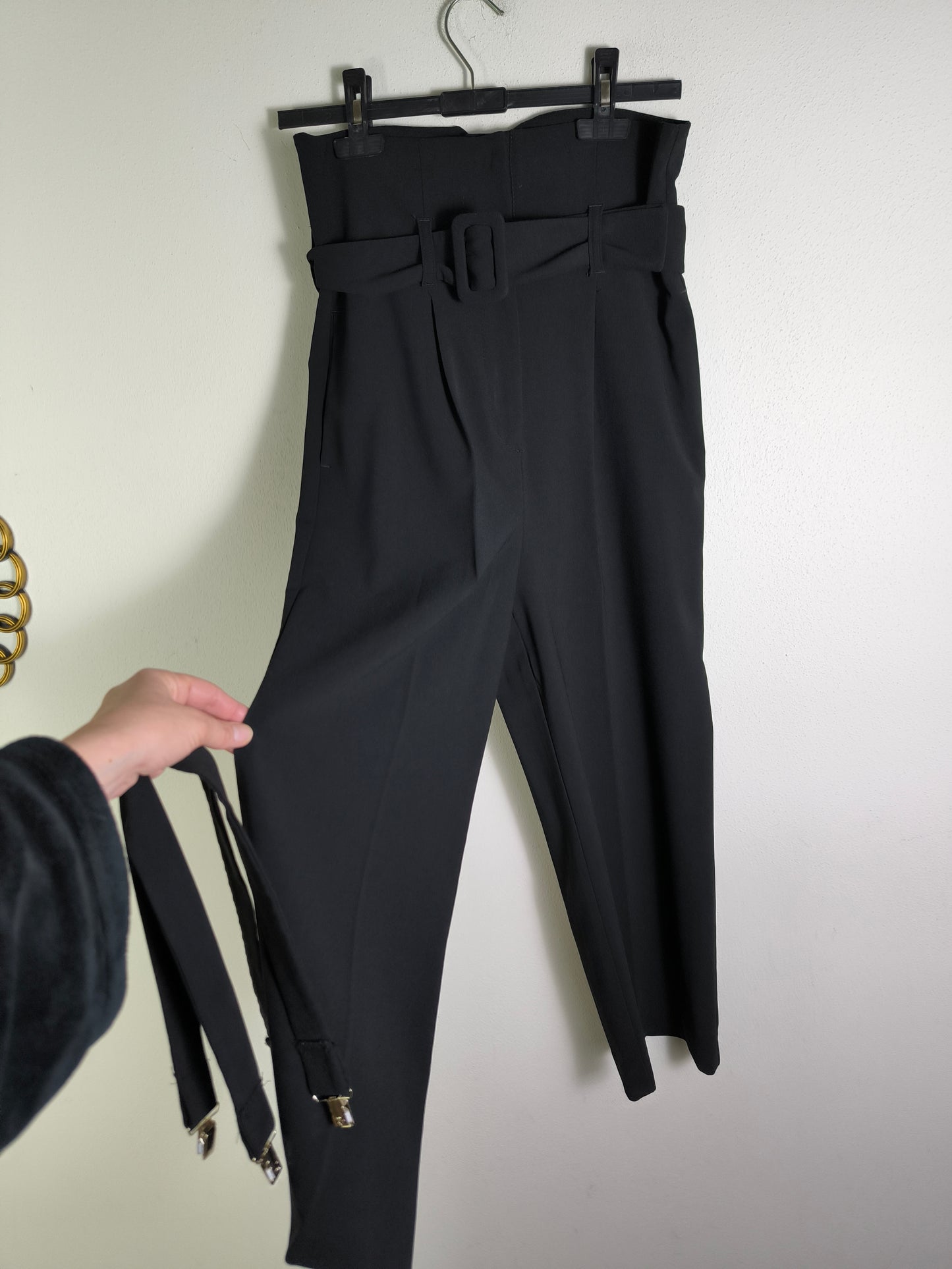 Pantalone Vicolo nero tg M con bretelle removibili
