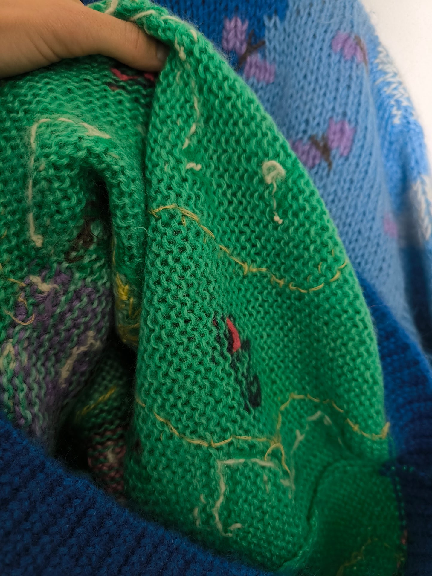 Maglione vintage in mohair ricamato a mano