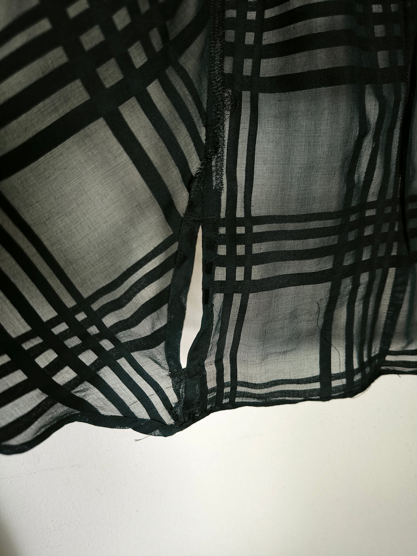 Camicia a incrocio semitrasparente