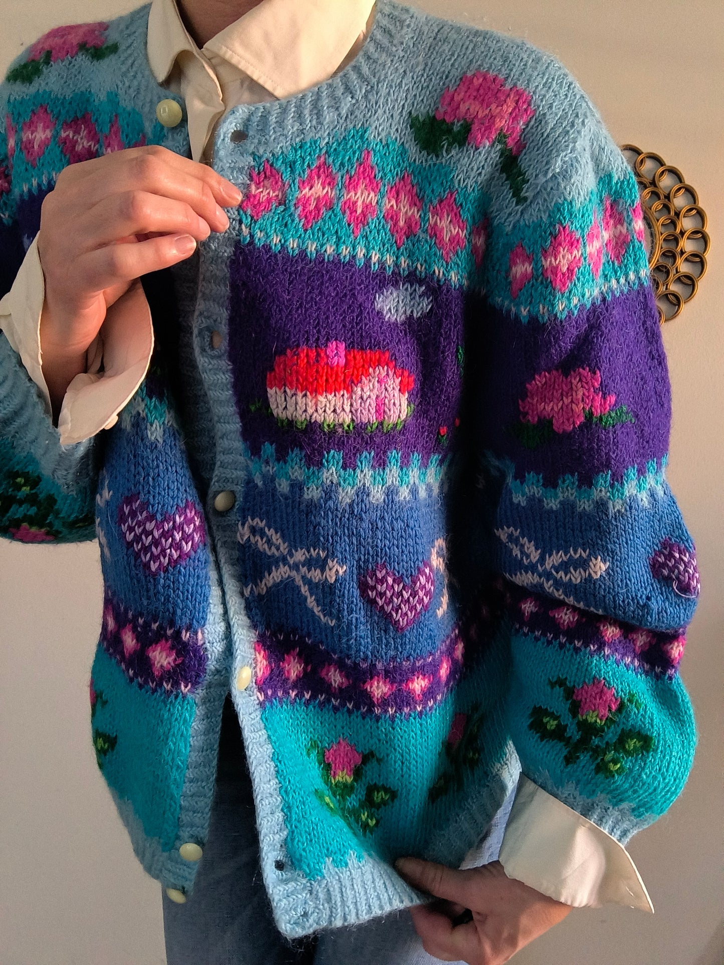 Cardigan vintage ricamato a mano
