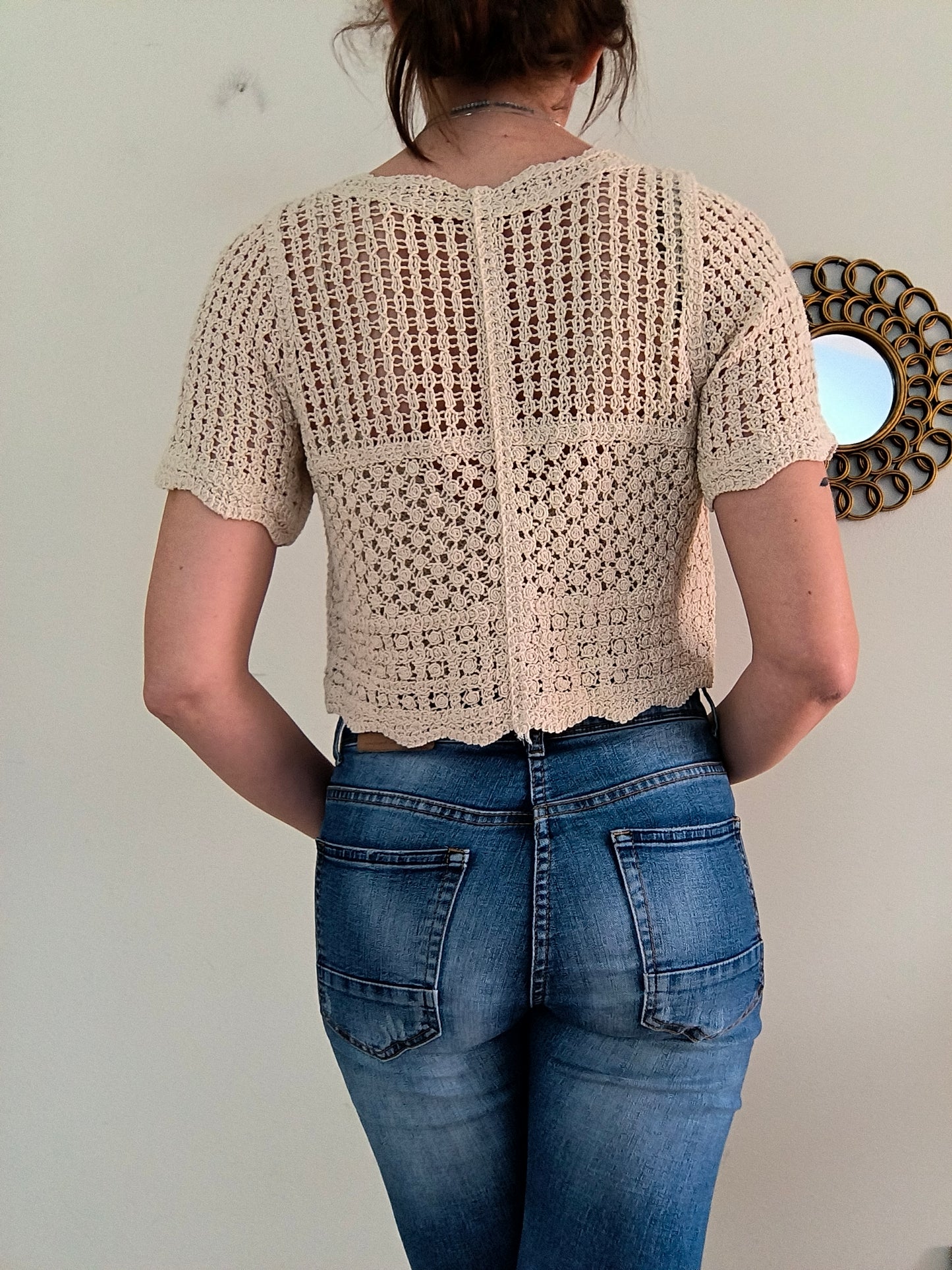 Giacchino crochet con fiori gialli