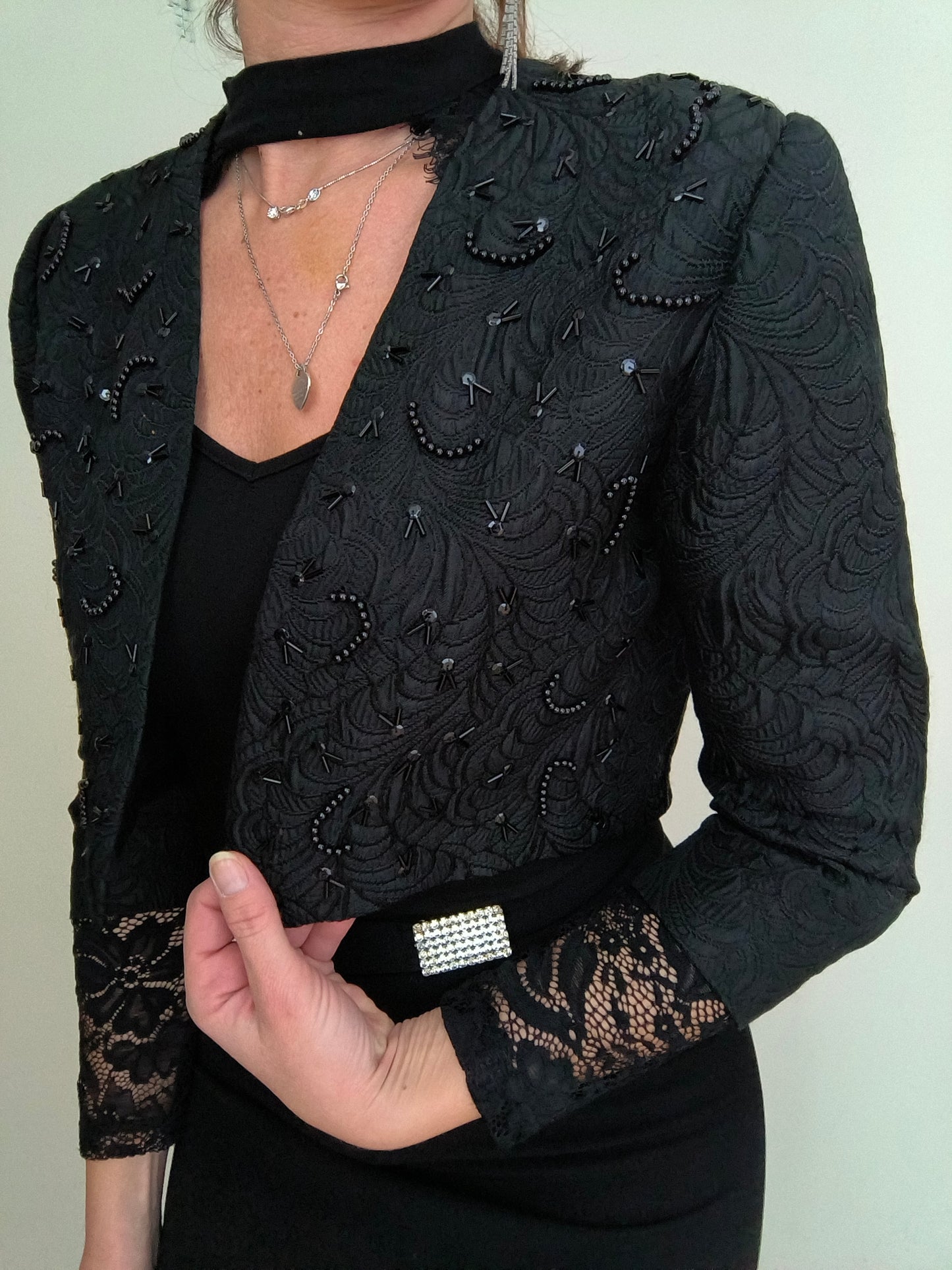 Bolero vintage nero con applicazioni