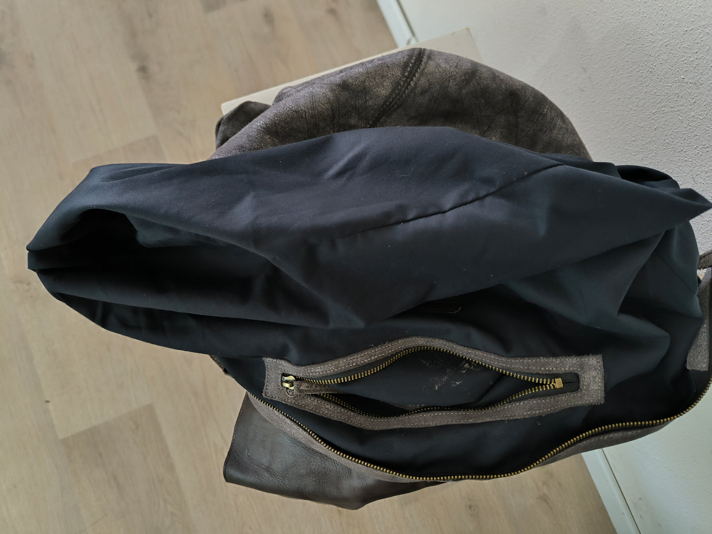 Borsa postina in pelle artigianale PS Red Whale