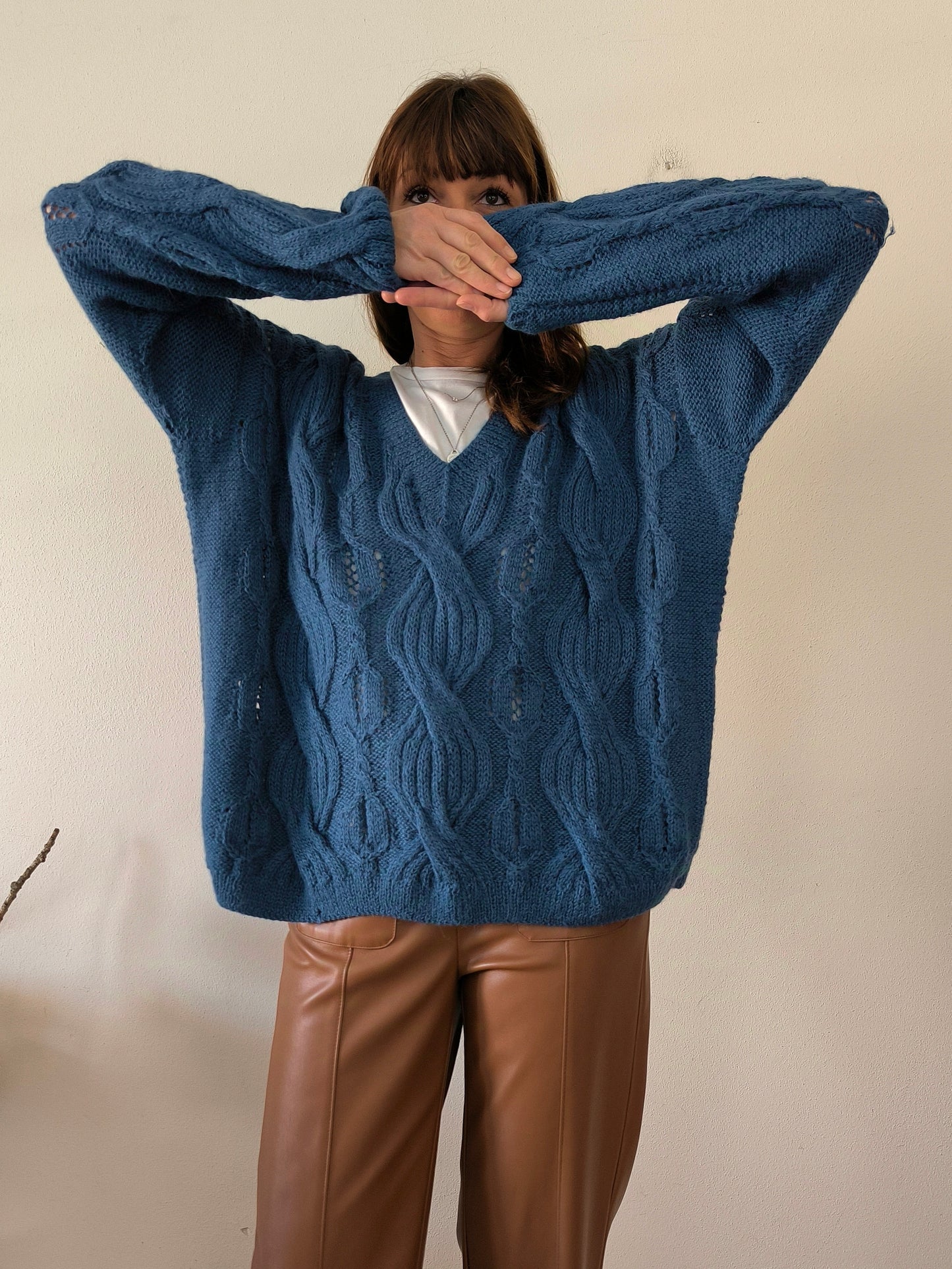 Maglione DKNY handknitted in lana d'alpaca blu