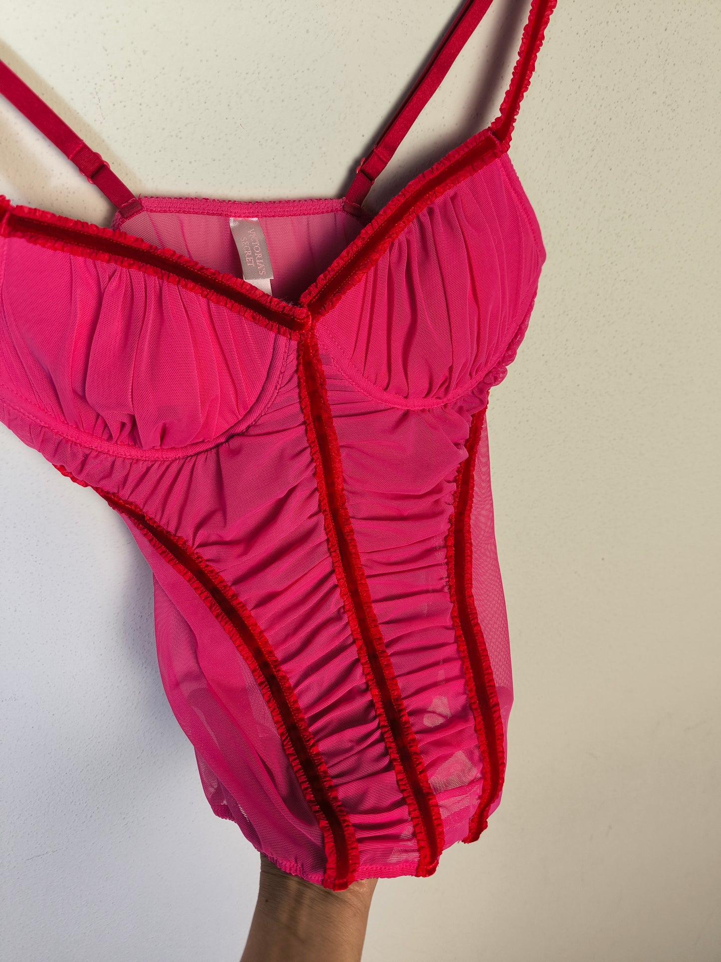 Bustino Victoria Secret's fuxia