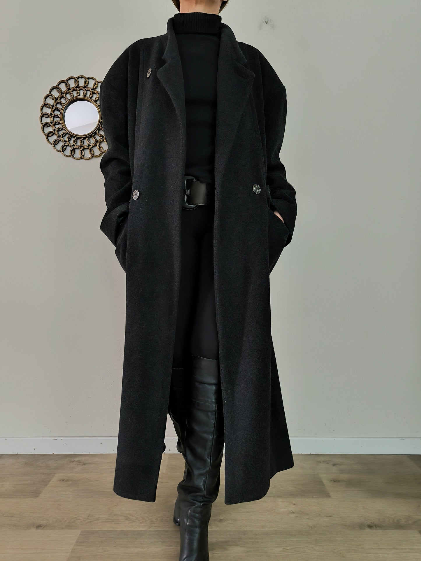 Cappotto vintage oversize nero in lana