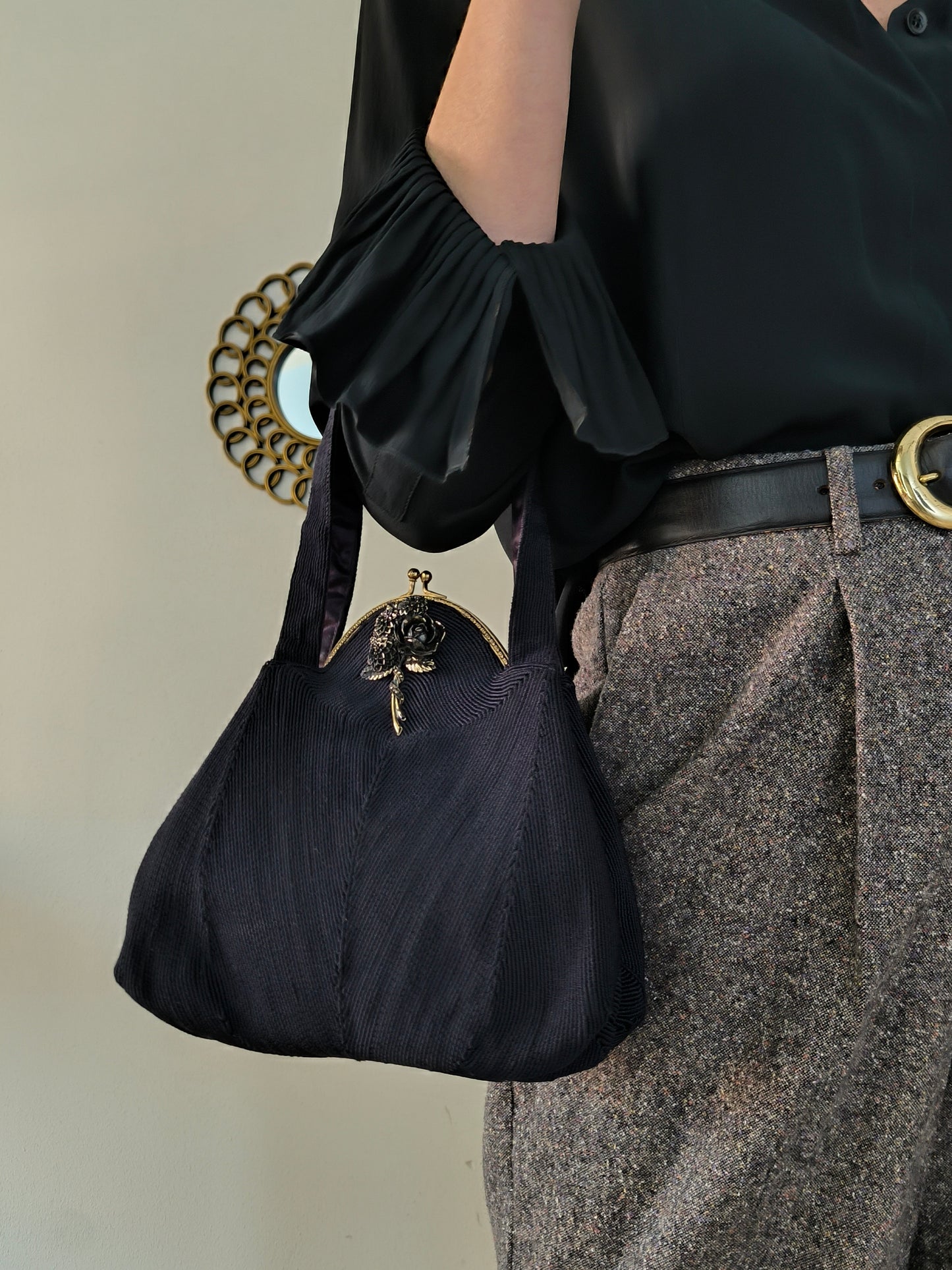 Borsetta anni 50 vintage blu con rosa