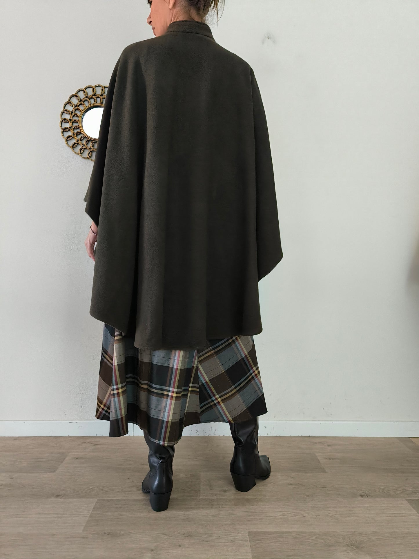 Cappa sartoriale in lana verde scuro