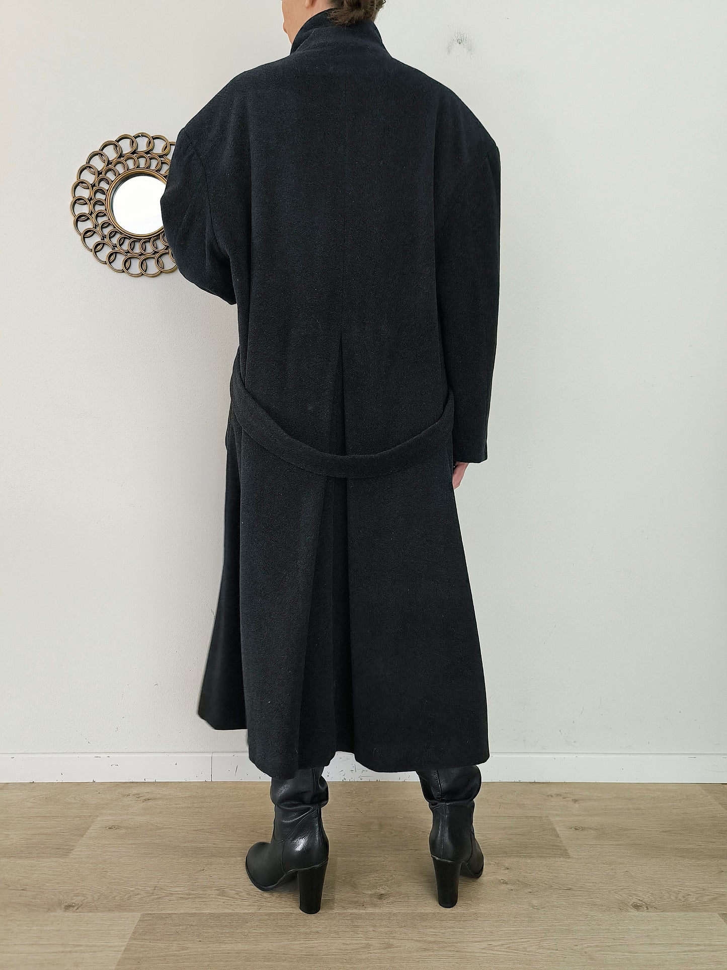 Cappotto vintage oversize nero in lana