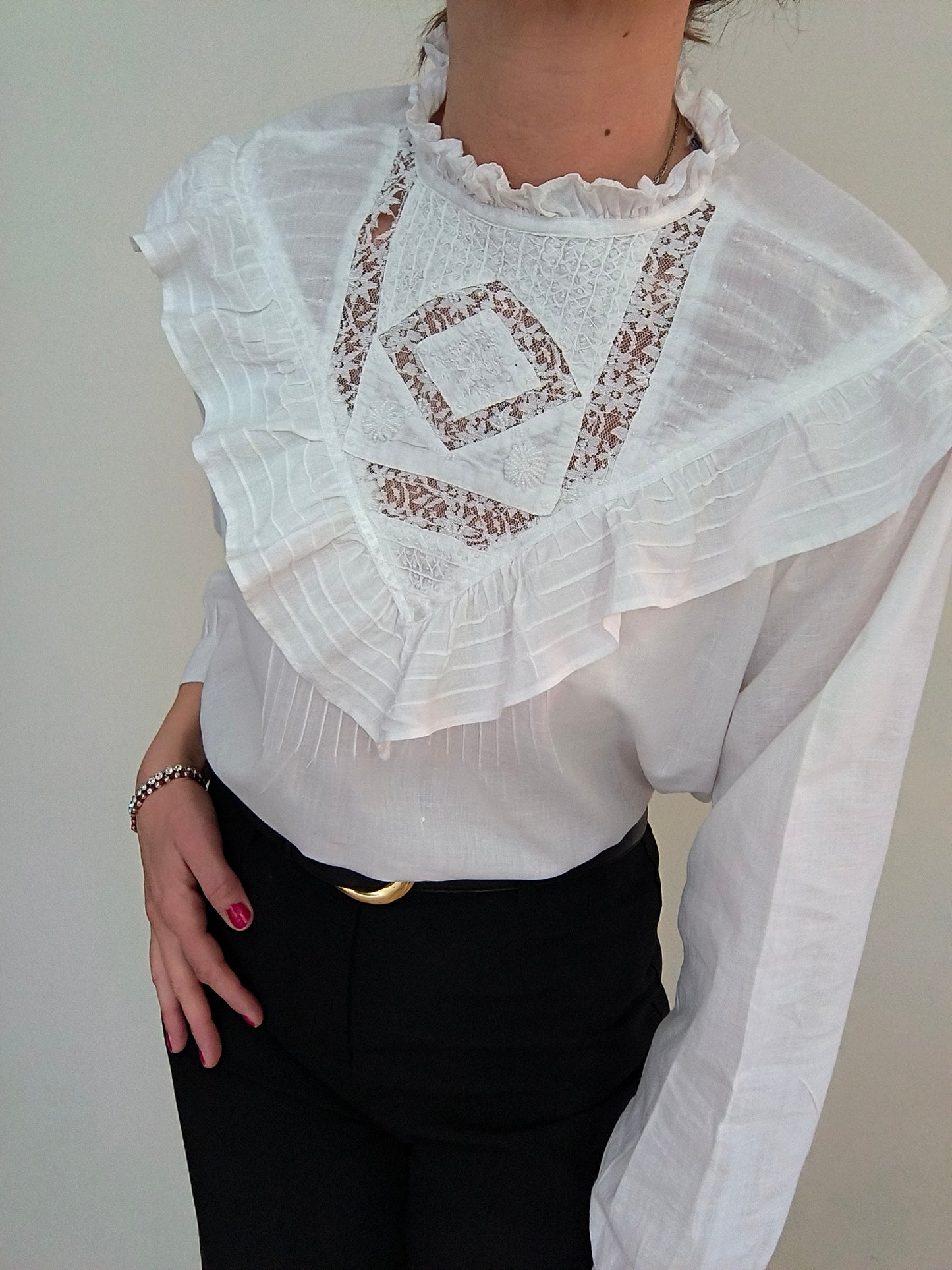 Camicetta vintage bianca con pizzo