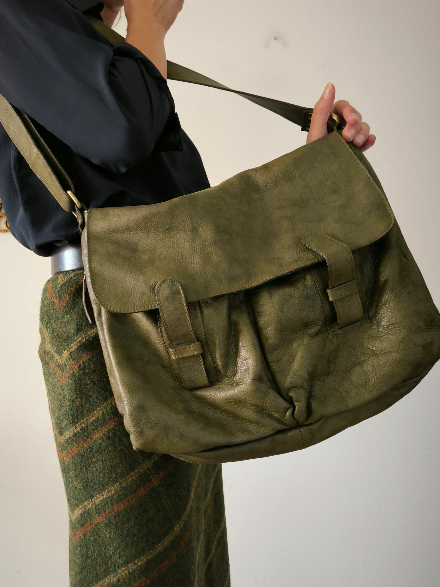 Borsa postina verde in vera pelle Jacono