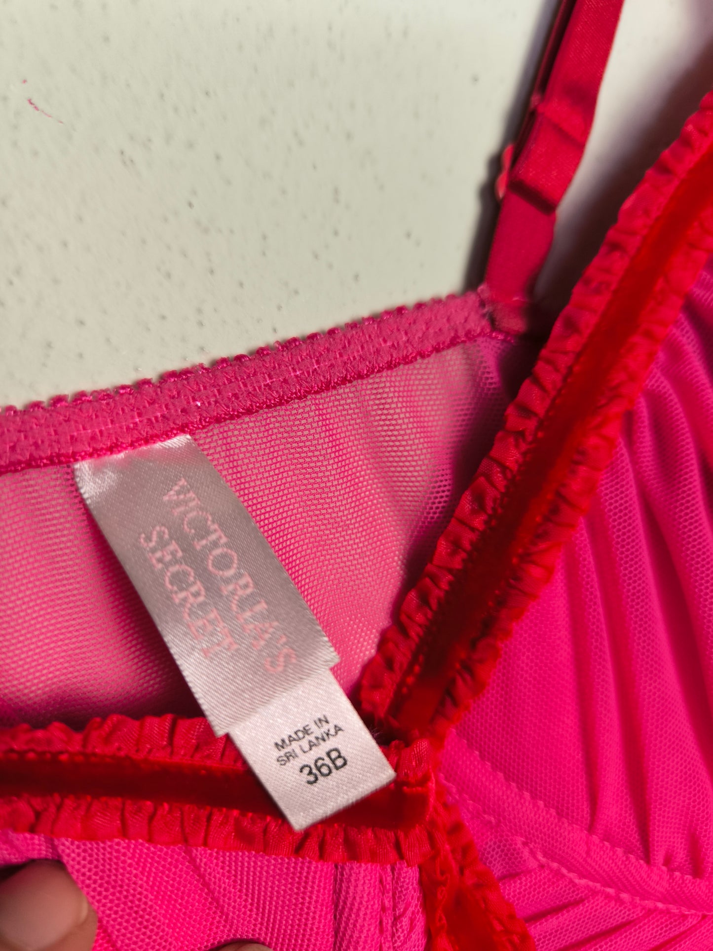 Bustino Victoria Secret's fuxia