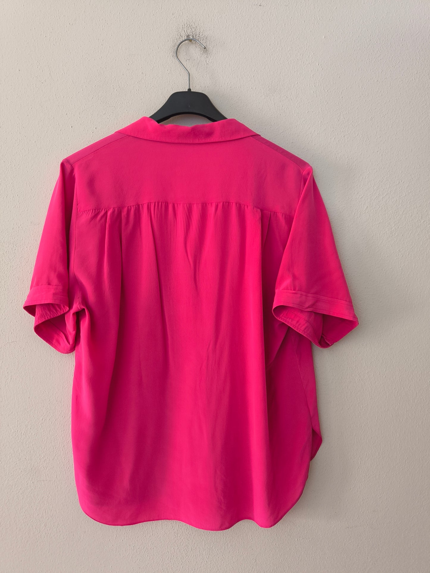 Camicetta in seta rosa shocking