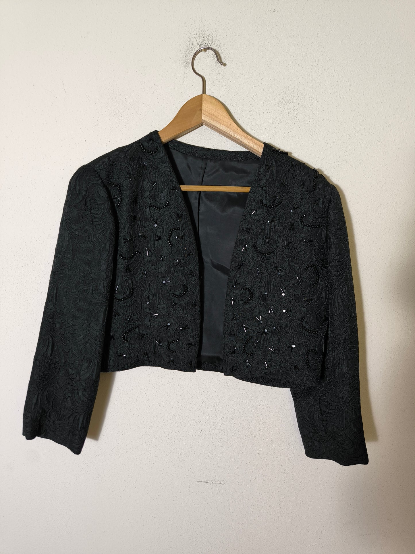 Bolero vintage nero con applicazioni